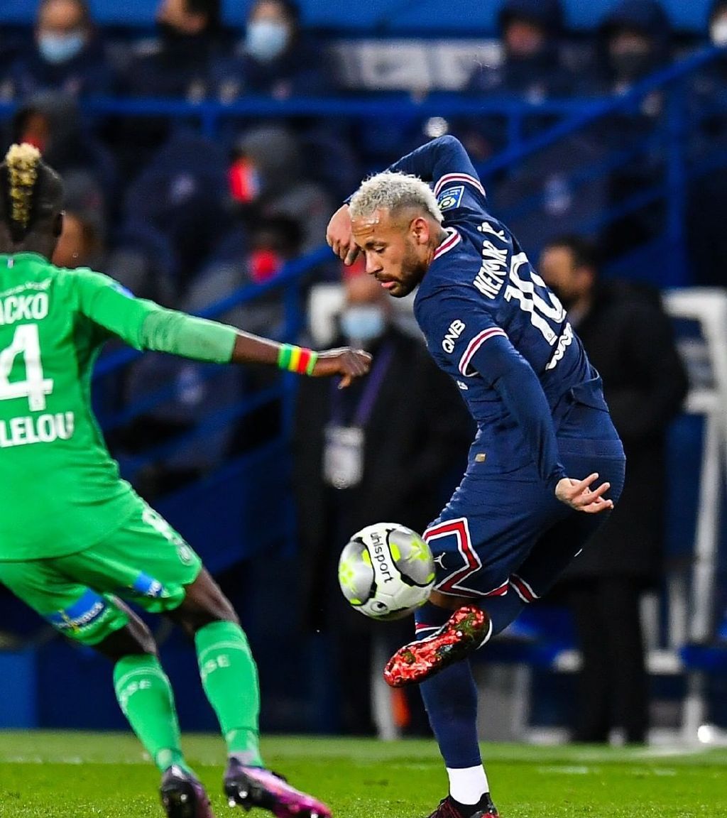 后卫身后空 后卫身后空